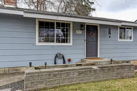 Exterior - 3217 N Ely Rd, Spokane Valley, WA 99212 photo 3 of 7