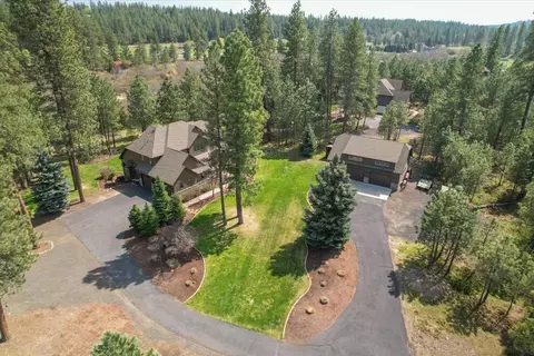 21104 N River Run Ln, Colbert, WA 99005