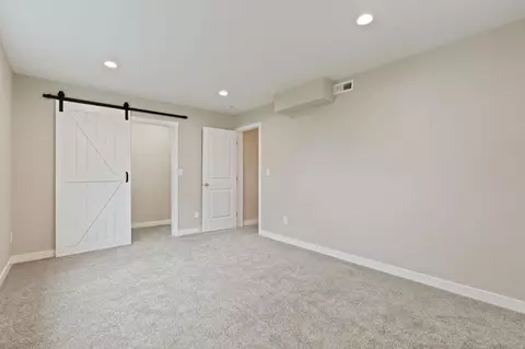 Bedroom - 3617 E 19th Ave, Spokane, WA 99223 photo 2 of 2