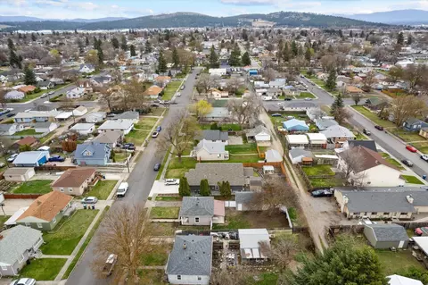View/Area - 1630 E Olympic Ave, Spokane, WA 99207 photo 3 of 5