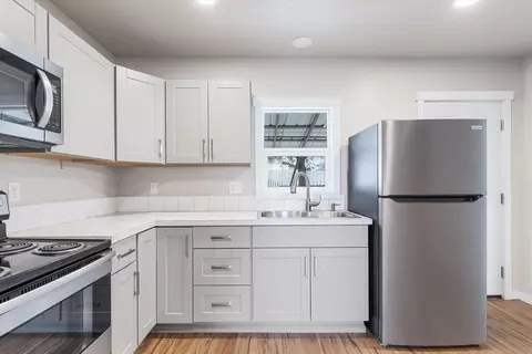 Kitchen - 1630 E Olympic Ave, Spokane, WA 99207 photo 2 of 2