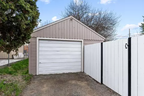 Exterior - 1630 E Olympic Ave, Spokane, WA 99207 photo 5 of 9