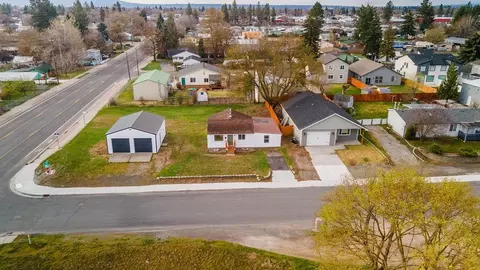 7045 N Crestline Ave, Spokane, WA 99217