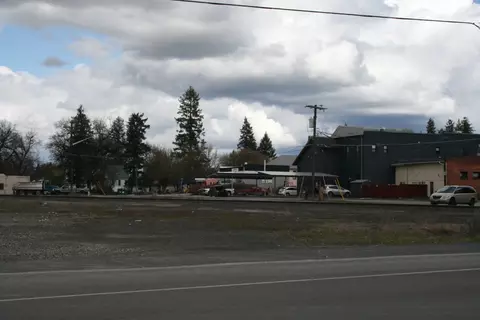 8 W 10 W Crawford St, Deer Park, WA 99006