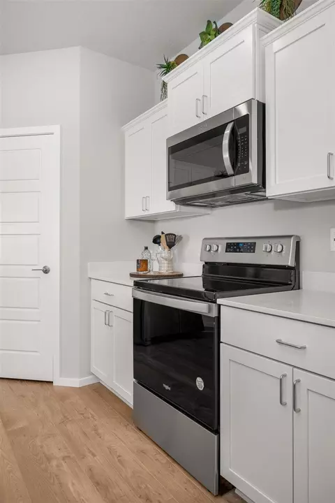 Kitchen - 5604 W Georgetown Ln, Spokane, WA 99208 photo 5 of 5