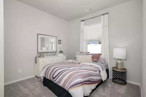 Bedroom - 5604 W Georgetown Ln, Spokane, WA 99208 photo 2 of 2