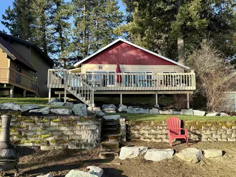 471 Bayview Blvd, Newport, WA 99156