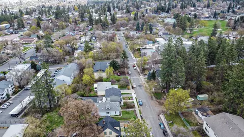 View/Area - 927 E 8th Ave, Spokane, WA 99202 photo 4 of 7