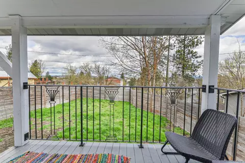 Exterior - 927 E 8th Ave, Spokane, WA 99202 photo 9 of 12