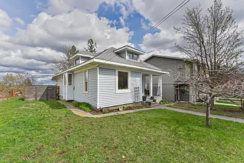 Exterior - 927 E 8th Ave, Spokane, WA 99202 photo 5 of 12