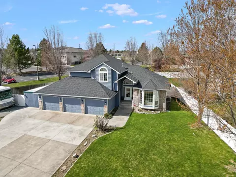 15605 E 20th Ave, Veradale, WA 99037