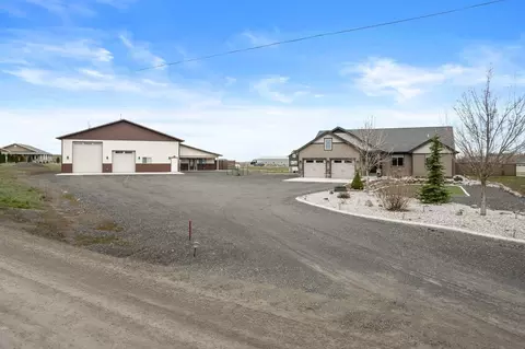 25965 8th St Rd N, Davenport, WA 99122