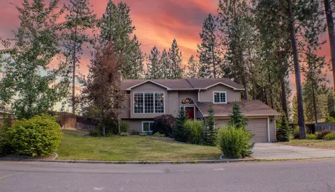5719 W Pacific Park Dr, Spokane, WA 99208