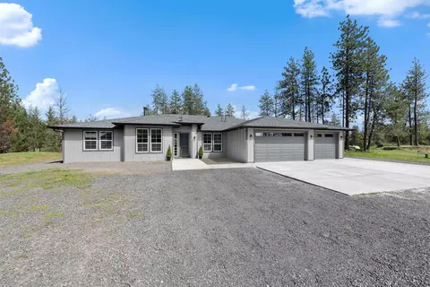 12102 N Craig Rd, Nine Mile Falls, WA 99026
