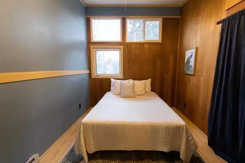Bedroom - 3918 E 12th Ave, Spokane, WA 99202 photo 4 of 4