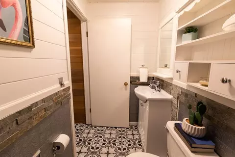 Bath - 3918 E 12th Ave, Spokane, WA 99202 photo 1 of 3