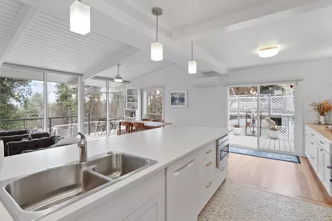 Kitchen - 1729 E 18th Ave, Spokane, WA 99203 photo 5 of 5