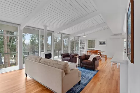 Living - 1729 E 18th Ave, Spokane, WA 99203 photo 1 of 6