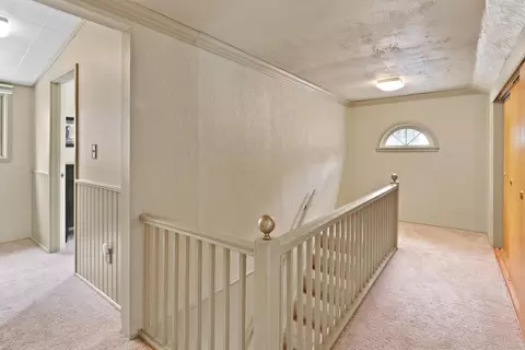 Entry Way - 1729 E 18th Ave, Spokane, WA 99203 photo 3 of 7