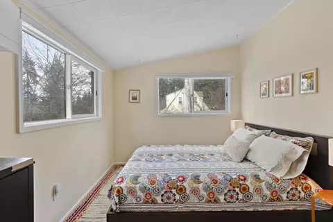 Bedroom - 1729 E 18th Ave, Spokane, WA 99203 photo 2 of 3