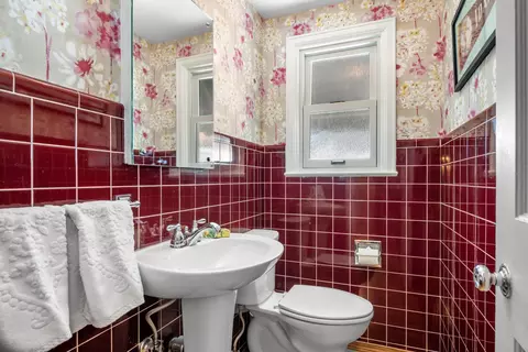 Bath - 720 E 27th Ave, Spokane, WA 99203 photo 1 of 3