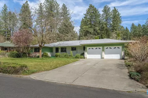 4910 W Fernwood Ct, Spokane, WA 99208