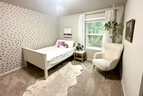Bedroom - 1110 E Silver Pine Rd, Colbert, WA 99005 photo 4 of 6