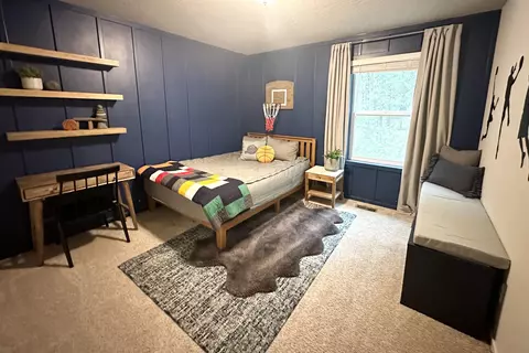 Bedroom - 1110 E Silver Pine Rd, Colbert, WA 99005 photo 6 of 6