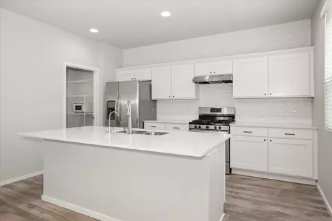 Kitchen - 1110 E Silver Pine Rd, Colbert, WA 99005 photo 4 of 6