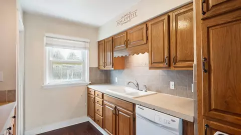 528 E North Ave, Spokane, WA 99207 photo 6