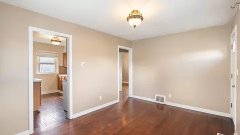 528 E North Ave, Spokane, WA 99207 photo 4