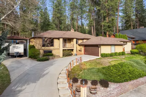 10030 N Seminole Dr, Spokane, WA 99208