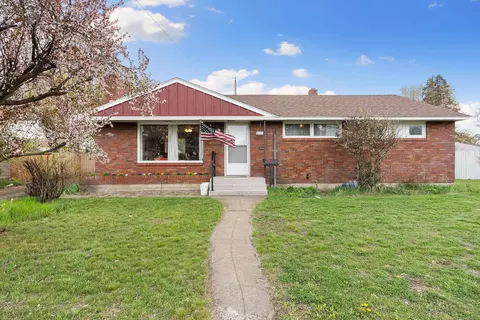 2528 E Wellesley Ave, Spokane, WA 99217