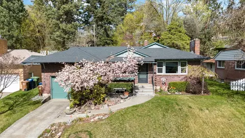 5408 N Greenwood Blvd, Spokane, WA 99205