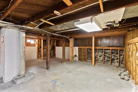 Exterior - 1828 E 4th Ave, Spokane, WA 99202 photo 4 of 14