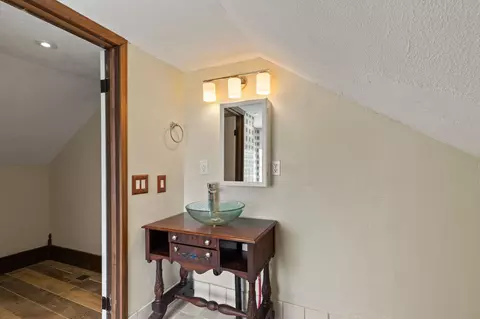 Entry Way - 1828 E 4th Ave, Spokane, WA 99202 photo 2 of 2