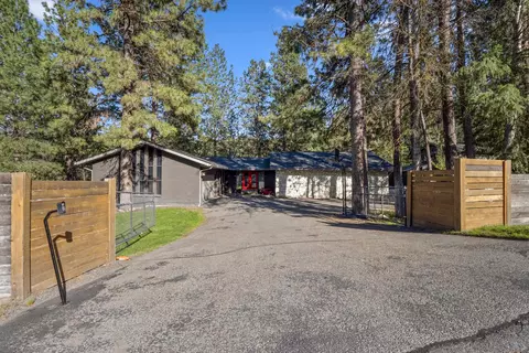 5221 S Mohawk Dr, Spokane, WA 99206