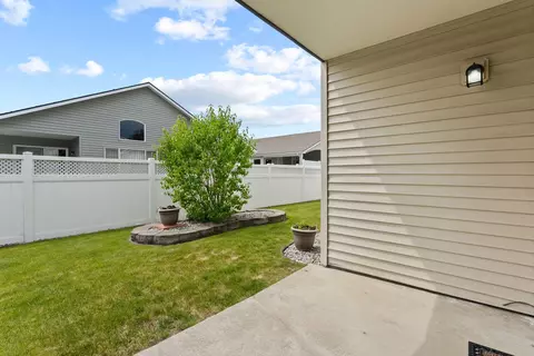 Exterior - 1644 E Vanetta Ln, Spokane, WA 99217 photo 5 of 7