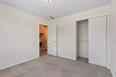 Bedroom - 1644 E Vanetta Ln, Spokane, WA 99217 photo 3 of 6