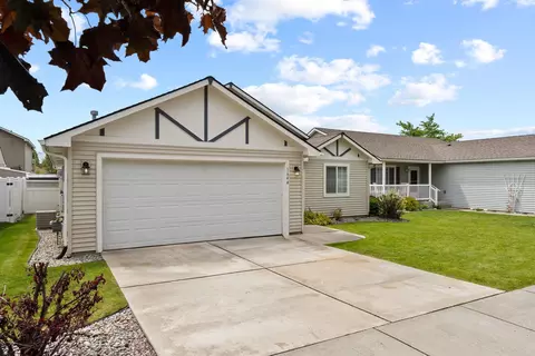 Exterior - 1644 E Vanetta Ln, Spokane, WA 99217 photo 3 of 7