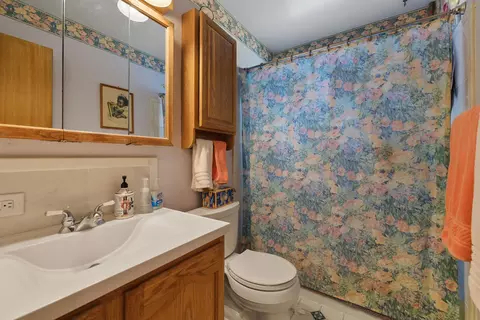 Bath - 1917 E Thurston Ave, Spokane, WA 99203 photo 1 of 1