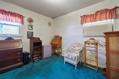 Bedroom - 1917 E Thurston Ave, Spokane, WA 99203 photo 2 of 2