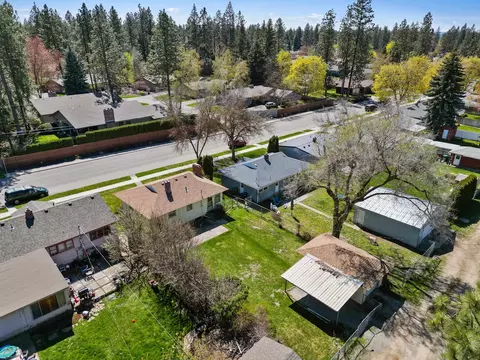 View/Area - 1917 E Thurston Ave, Spokane, WA 99203 photo 2 of 3