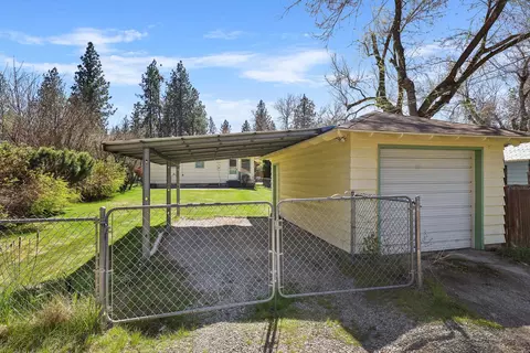 Exterior - 1917 E Thurston Ave, Spokane, WA 99203 photo 7 of 7
