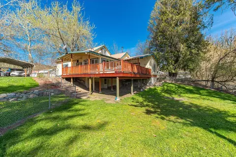 109 1st Ave, Ione, WA 99139