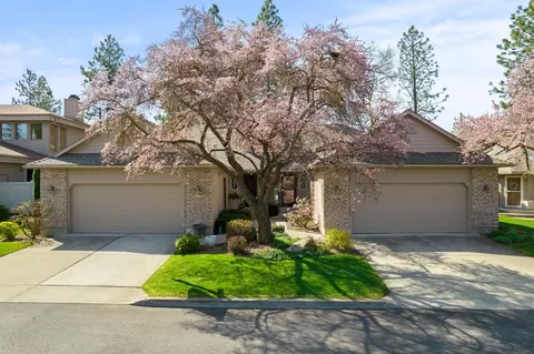 1426 E Cambridge Ln, Spokane, WA 99203