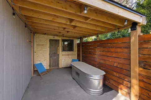 918 E 38th Ave, Spokane, WA 99203 photo 25