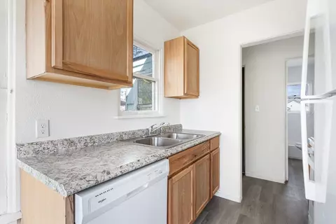 1311 E Hoffman Ave, Spokane, WA 99207 photo 6