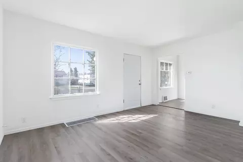 1311 E Hoffman Ave, Spokane, WA 99207 photo 4