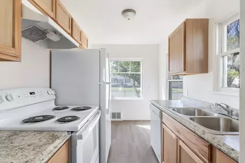 1311 E Hoffman Ave, Spokane, WA 99207 photo 7